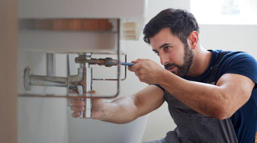 Local tankless water heater installation in Hedrick, IA